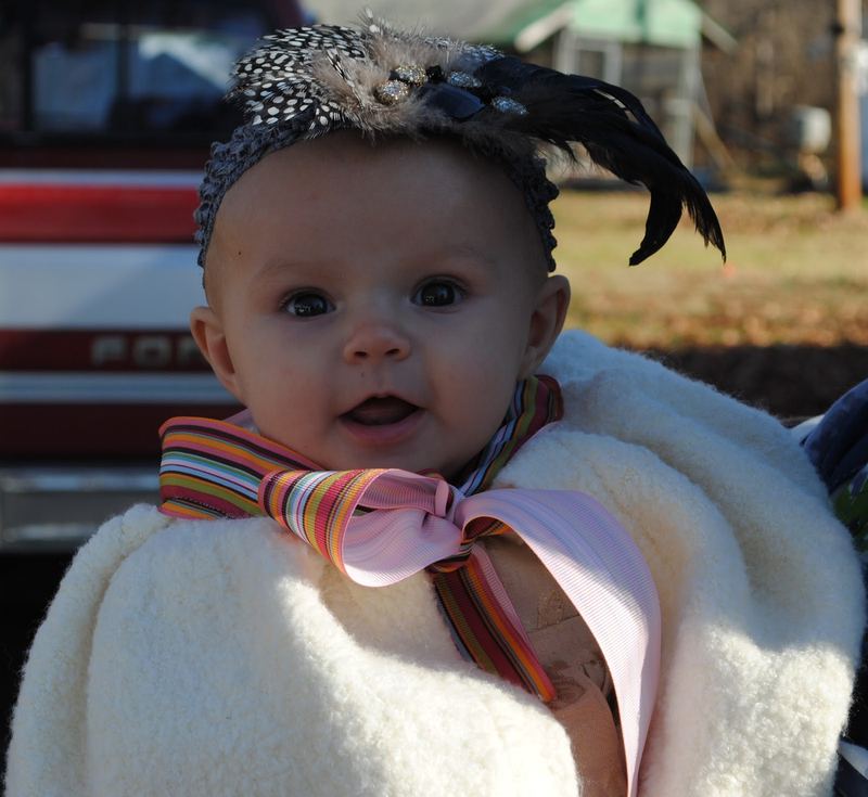 Chubby Fashionista Christmas Cape – photo 1