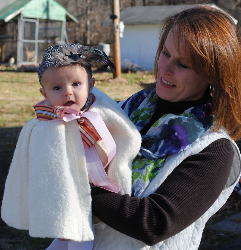 Chubby Fashionista Christmas Cape – photo 15