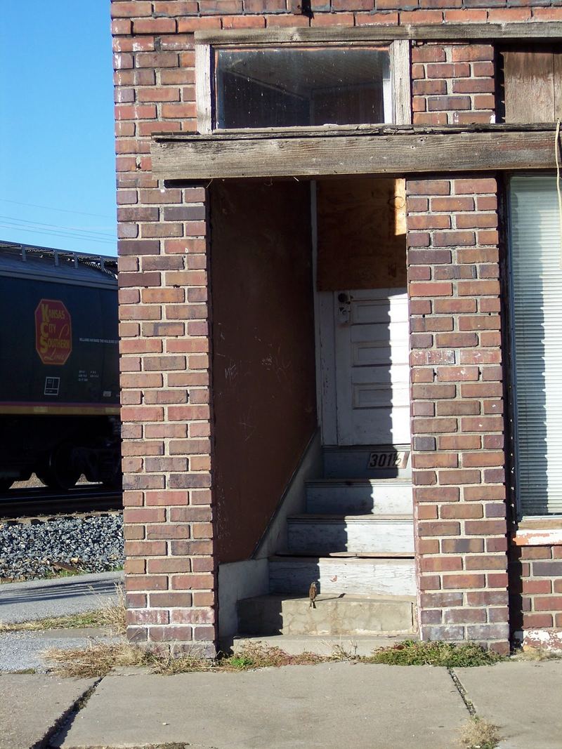 Waiting For a Train – photo 11