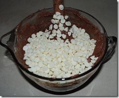 Chocolate Friendship Bread with White Chocolate Chips – photo 2