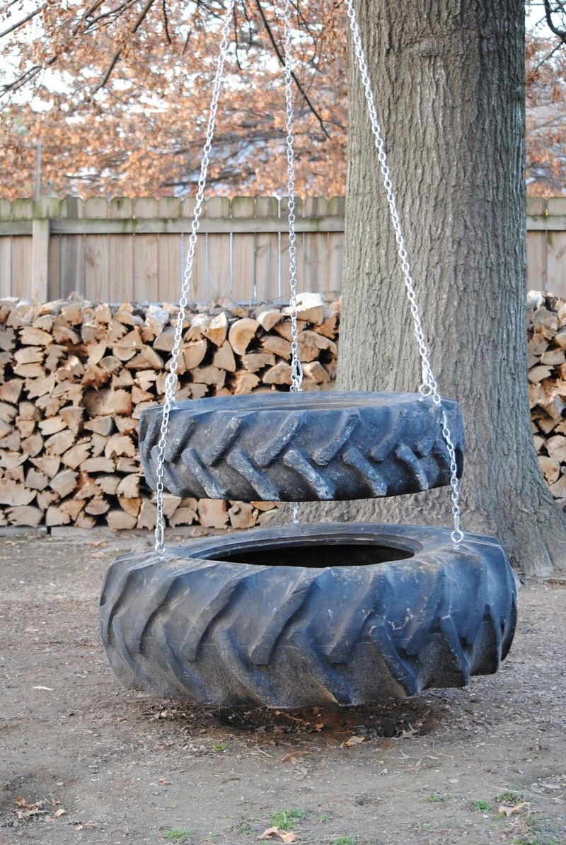 Happy Little Tire Swing β photo 1