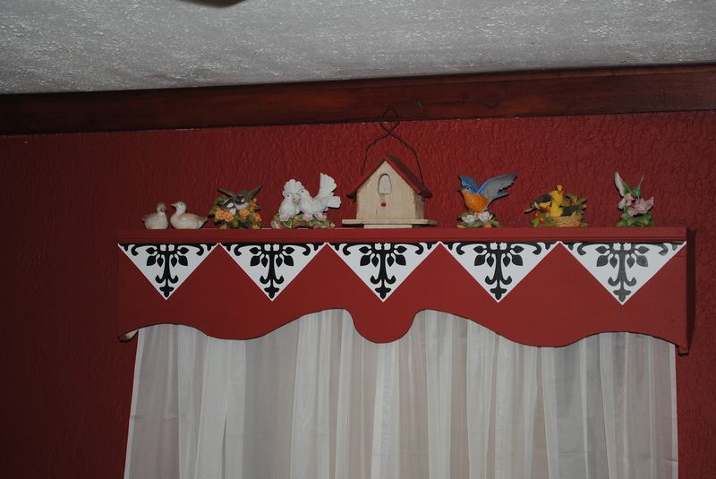 Black, White and Red Bedroom Makeover – photo 5