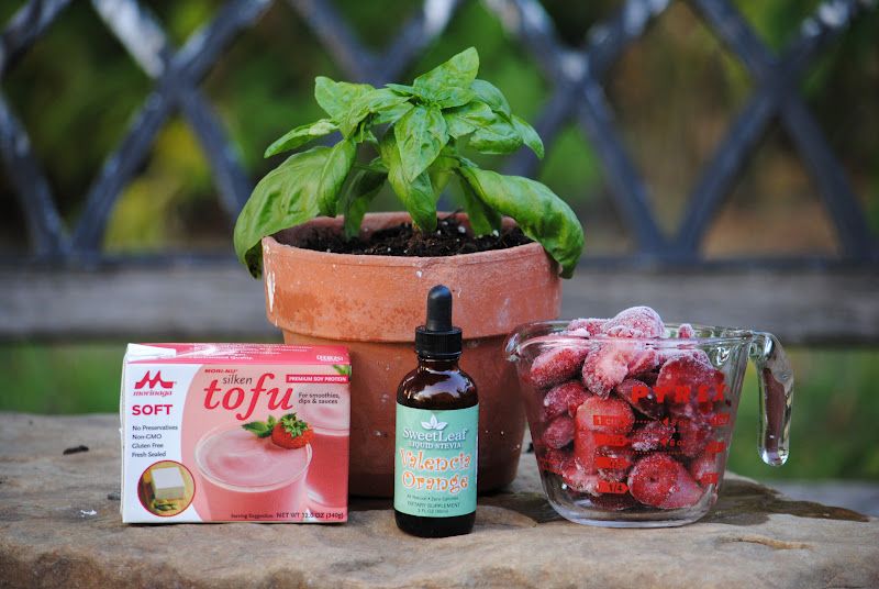 Strawberry Basil Smoothie – photo 2