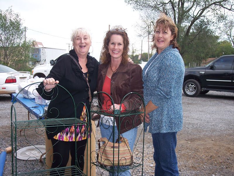 Family Pickin' Time on 59 – photo 1