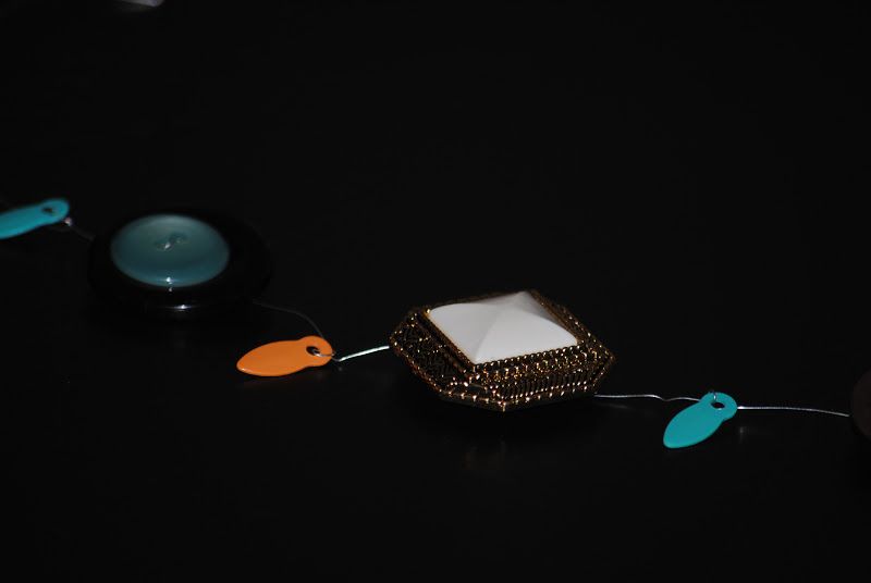 Buttoned Up Plaque β photo 6