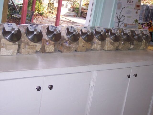 Aunt Linda’s Soapmaking Class