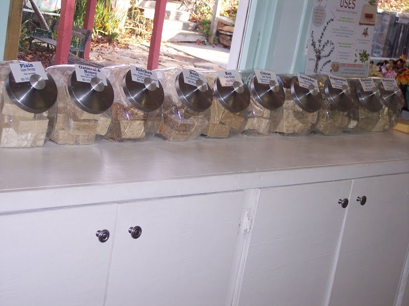 Aunt Linda's Soapmaking Class – photo 1