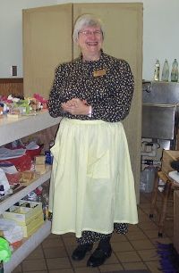 Aunt Linda's Soapmaking Class – photo 2