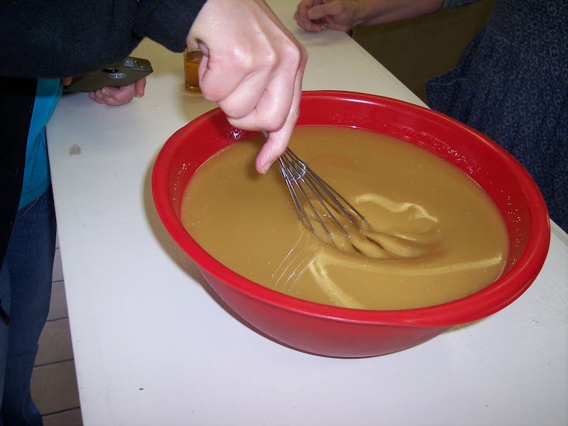 Aunt Linda's Soapmaking Class – photo 5