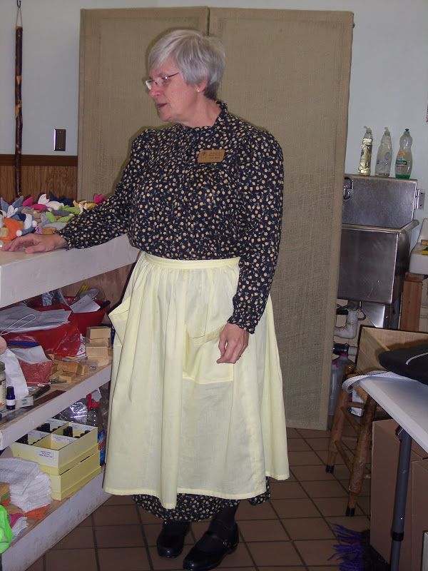 Aunt Linda's Soapmaking Class – photo 9