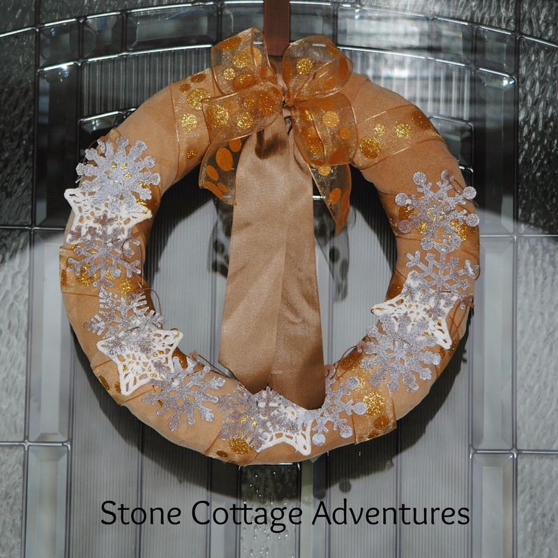 Starry Snowflakes Wreath – photo 1