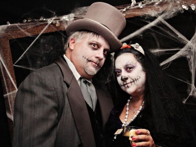 Guest Post: HolliWeen