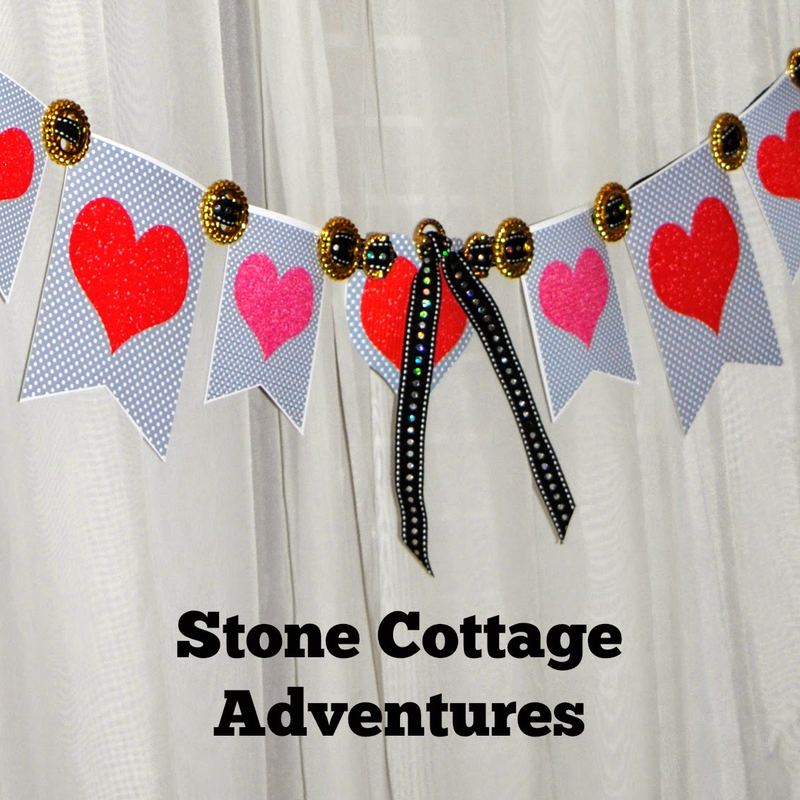 Who Needs Glitter? Valentine Bunting – photo 3