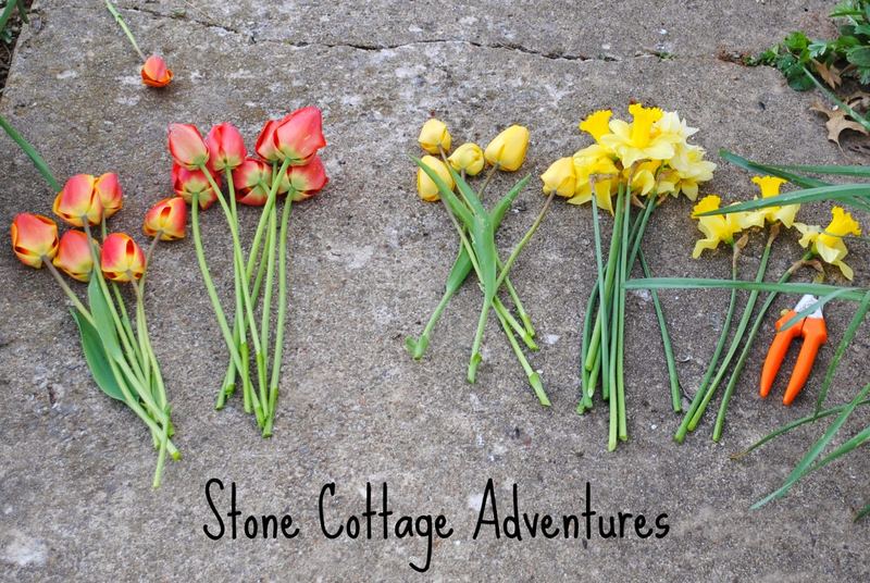 A Bouquet Arranged "By Hand" Tutorial – photo 4