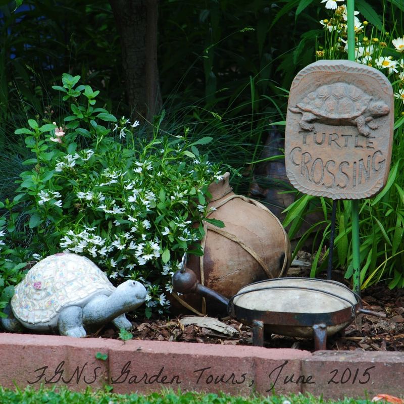 FGNS Garden Tour, June 2015 {Part Two} – photo 1