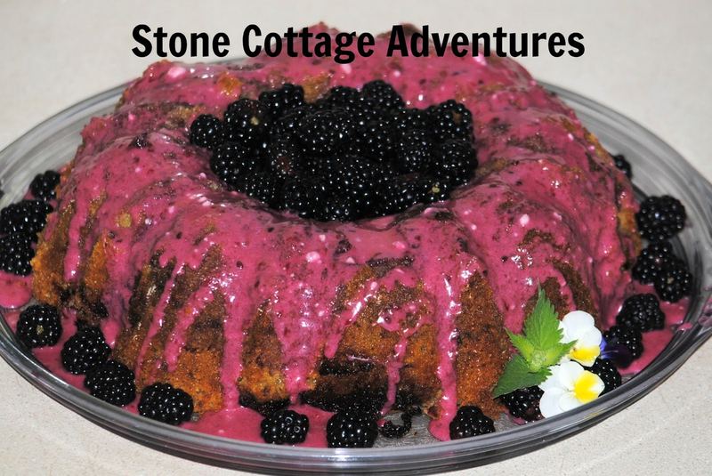 Blackberry Swirl Pound Cake – photo 1