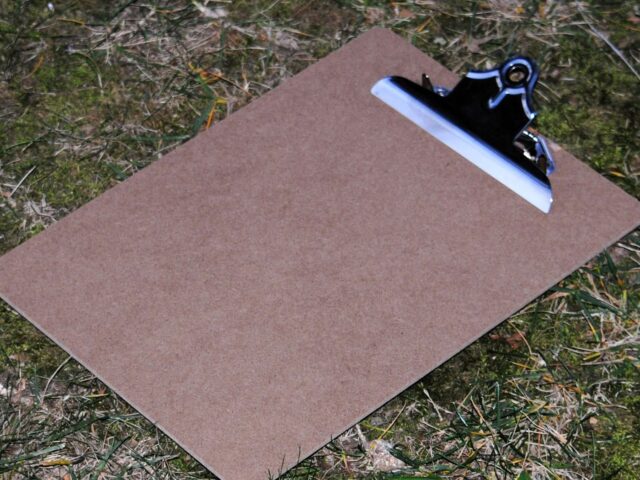 Glitzy Clip Board *Fail* – Dollar Store Craft Challenge