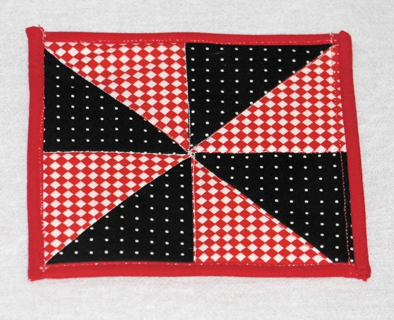 Mug Rugs for the De Stash Challenge and Blog Hop – photo 3