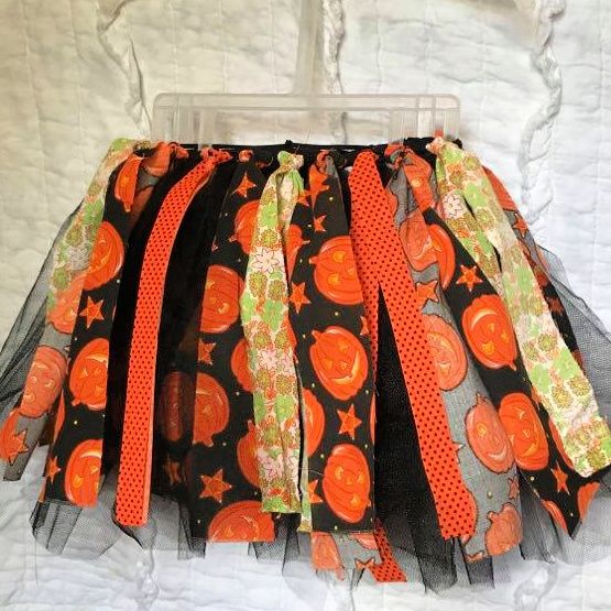 Pumpkin Patch Tutu for October - No Sewing! – photo 6
