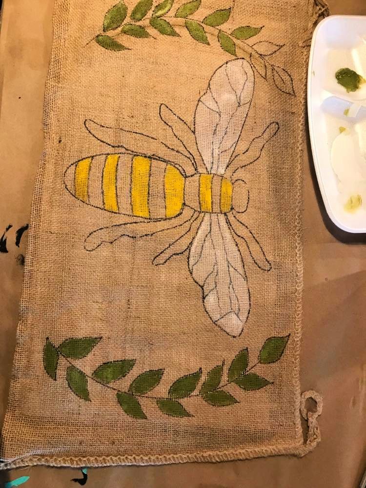 The Creative Soul's Burlap Bumblebee – photo 5